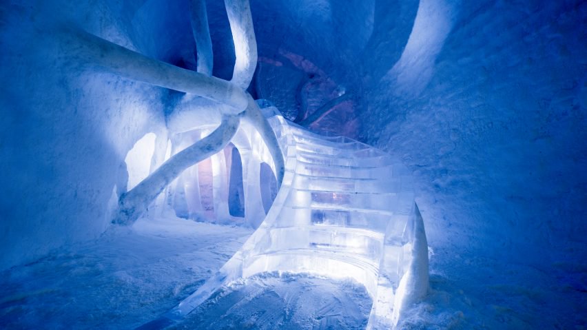 Lâu đài tuyết ở Kemi, Lapland, cách vòng Bắc Cực chưa đầy 160 km. Ảnh: Pinterest.