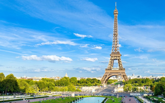 Tháp Eiffel - Biểu tượng nước Pháp (Ảnh: Sưu tầm)