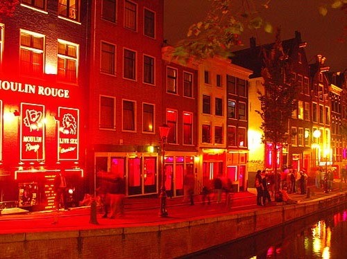 khám phá 4 khu phố đèn đỏ nổi tiếng nhất của châu Âu
