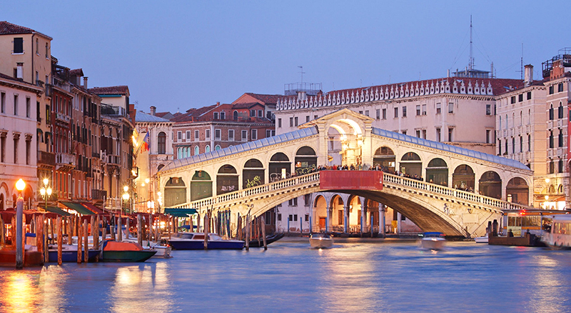 Cầu Than Thở ở Venice